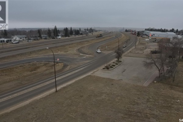 301 North Service Road W, Swift Current, SK, photo 3