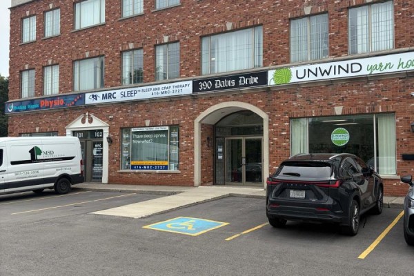 301 Room #1 - 390 Davis Drive, Newmarket, ON, photo 2