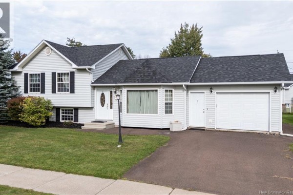 301 Worthington Avenue, Moncton
