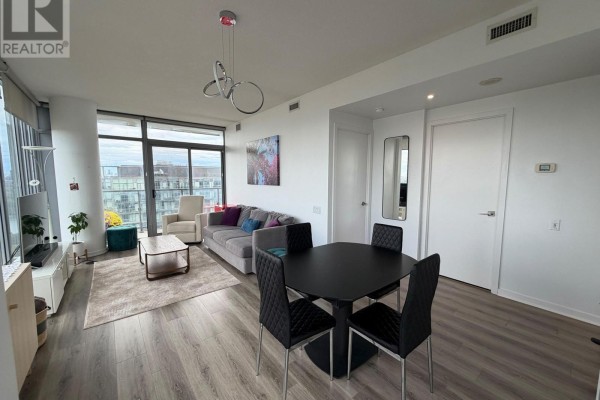 Kitchen - 3011 - 105 The Queensway, Toronto, ON M6S5B5 Photo 2