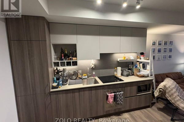 Dining room - 3011 - 898 Portage Parkway, Vaughan, ON L4K0J6 Photo 2