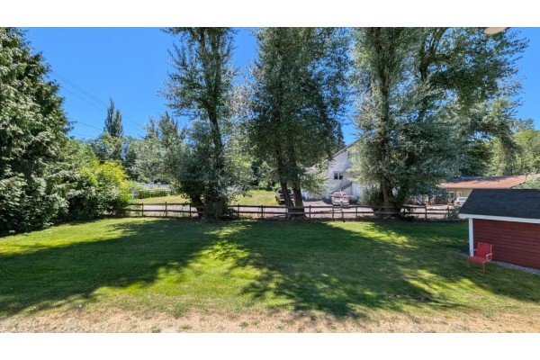 3011 184 Street, Surrey, BC V3Z9V2 Photo 4