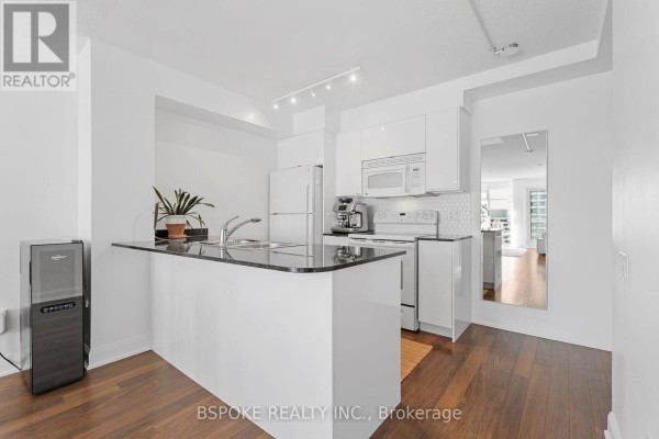 3012 - 2191 Yonge Street, Toronto, ON M4S3H8 Photo 5