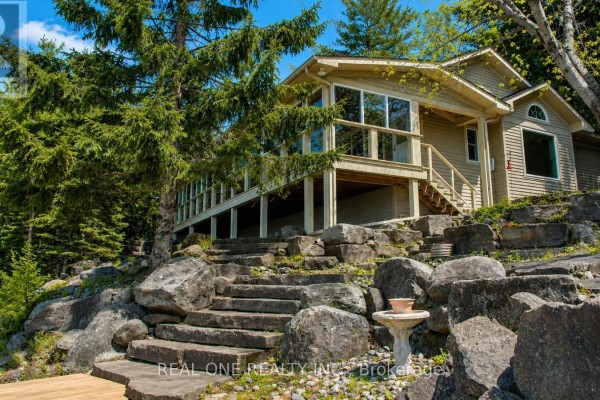 3013 Muskoka Road 117, Lake Of Bays, ON, photo 3