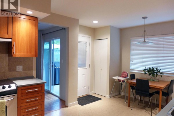 3014 E 14th Avenue, Vancouver, BC V5M2J2 Photo 4
