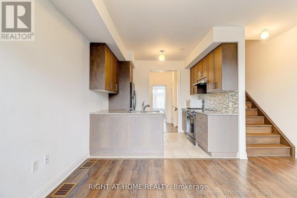 Bedroom 3 - 3014 Islington Avenue W, Toronto, ON M9L0A6 Photo 5