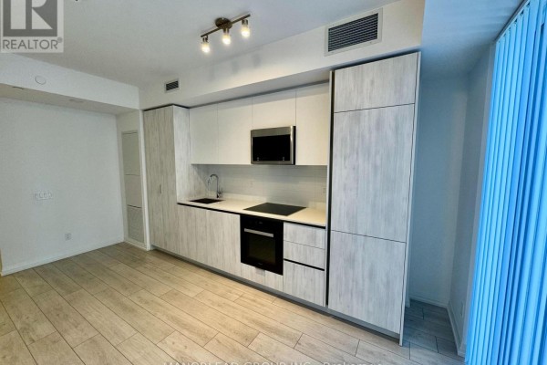 3016 - 400 King Street W, Toronto, ON M5V0X8 Photo 4