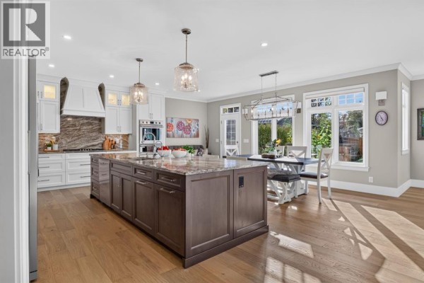 Kitchen - 3017 3 Street Sw, Calgary, AB T2S1V2 Photo 5