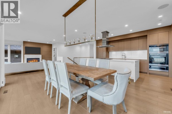 3018 Burfield Place, West Vancouver, BC V7S0A9 Photo 4
