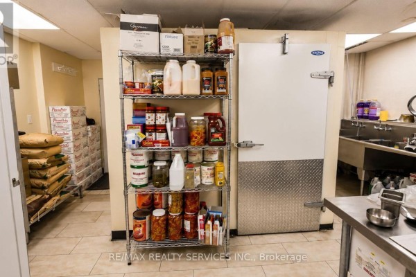 3019 Lakeshore Boulevard, Toronto, ON, photo 3