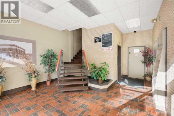 301a, 578 3 Street Se, Medicine Hat, AB T1A0H3 Photo 4
