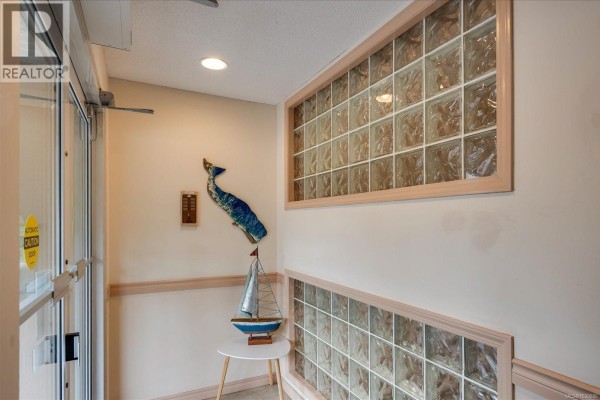 Living room - 301b 3000 Oak St, Chemainus, BC V0R1K1 Photo 4