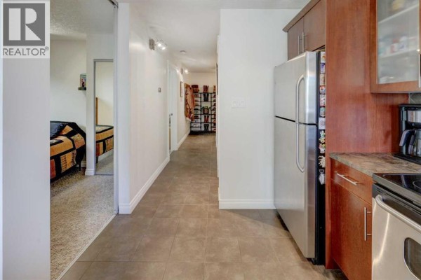 Foyer - 302, 2308 17b Street Sw, Calgary, AB T2T4S8 Photo 5