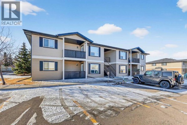 Kitchen - 302, 8 Bayside Place, Strathmore, AB T1P0E1 Photo 2