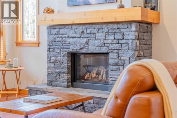 Kitchen - 302, 801 Benchlands Trail, Canmore, AB T1W0B6 Photo 5