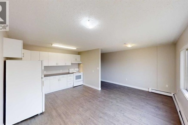 302, 9926 105 Avenue, Grande Prairie, AB, photo 3