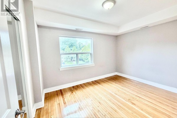 302 - 15 Thirty Third Street, Toronto, ON M8W3G7 Photo 5