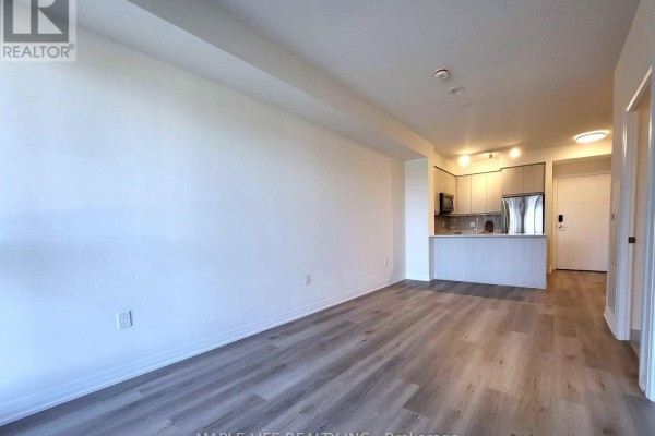 Kitchen - 302 - 15 Watergarden Drive, Mississauga, ON L5R0H4 Photo 2