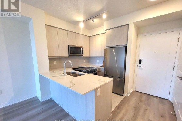 Bedroom - 302 - 15 Watergarden Drive, Mississauga, ON L5R0H4 Photo 3