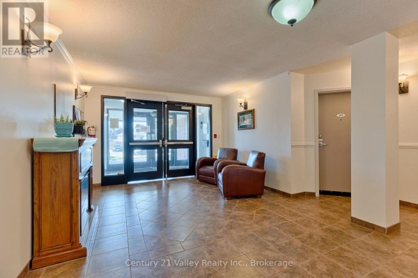 302 - 16 Sheffield Street, Arnprior, ON, photo 3