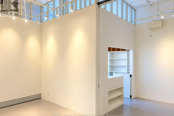 302 - 180 Shaw Street, Toronto, ON M6J2W5 Photo 3