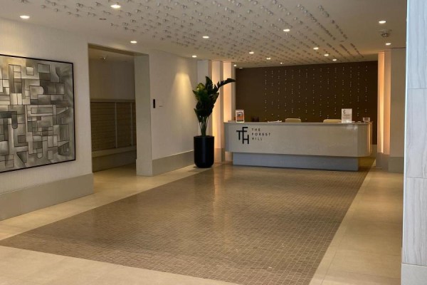 Living room - 302 - 2020 Bathurst Street, Toronto, ON M5P0A6 Photo 3