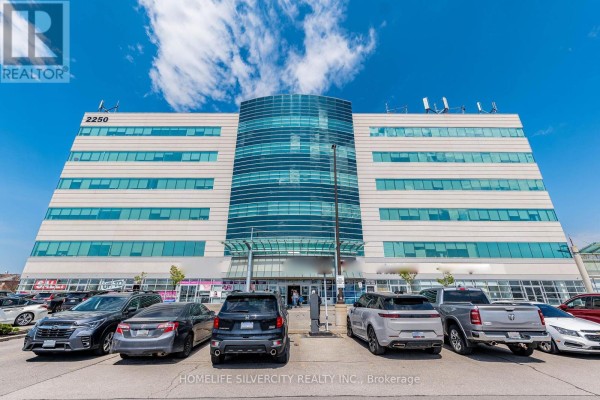 302 - 2250 Bovaird Drive E, Brampton, ON, photo 2