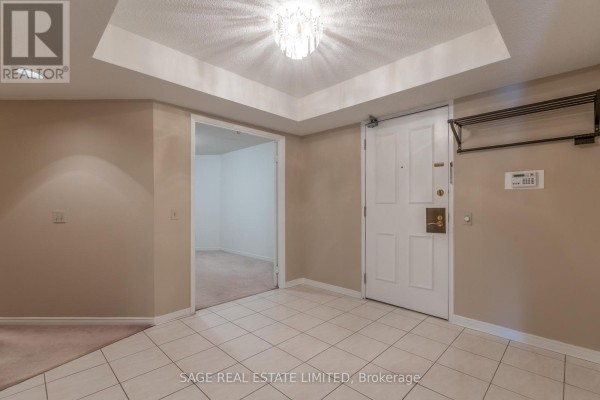 Dining room - 302 - 25 George Street, Toronto, ON M5A4L8 Photo 4
