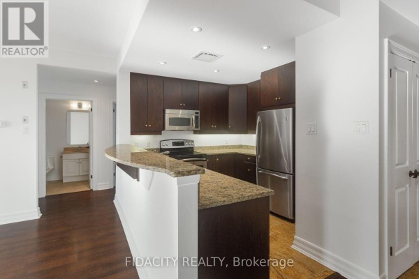 302 - 320 Mcleod Street, Ottawa, ON K2P1A3 Photo 5