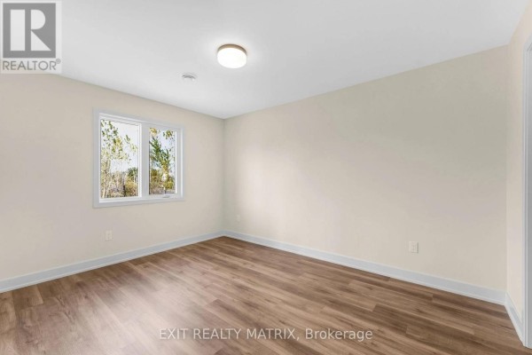 302 - 333 Belfort Street, Russell, ON K0A1W0 Photo 5