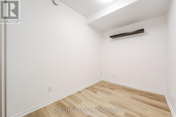 Living room - 302 - 38 Joe Shuster Way, Toronto, ON M6K0A5 Photo 2
