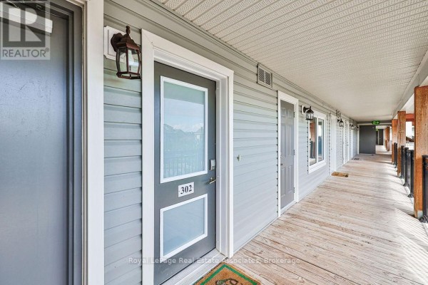 302 - 4 Anchorage Crescent, Collingwood, ON L9Y0Y6 Photo 3