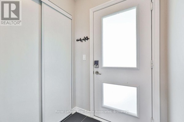 302 - 4 Anchorage Crescent, Collingwood, ON L9Y0Y6 Photo 4