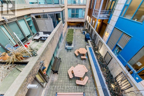 302 - 42 Camden Street, Toronto, ON M5V1V1 Photo 4