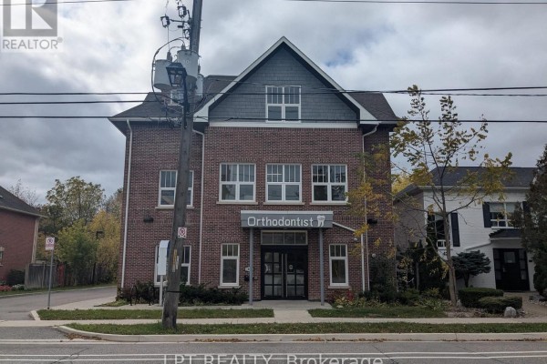 302 - 46 Queen Street S, Mississauga