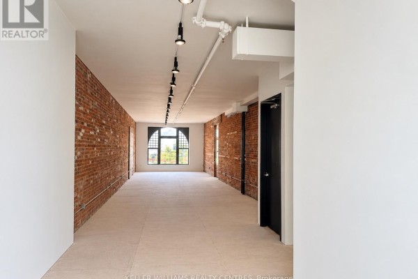 302 - 489 Queen Street W, Toronto