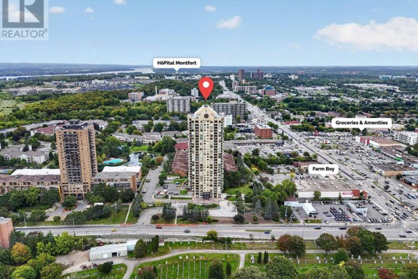 302 - 545 St Laurent Boulevard, Ottawa