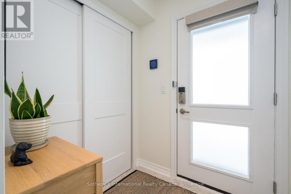 Dining room - 302 - 6 Brandy Lane, Collingwood, ON L9Y0X4 Photo 5