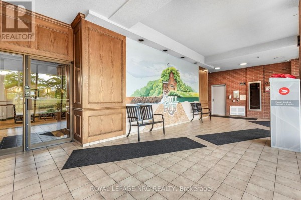 Living room - 302 - 7 Gale Crescent, St  Catharines, ON L2R7M8 Photo 2