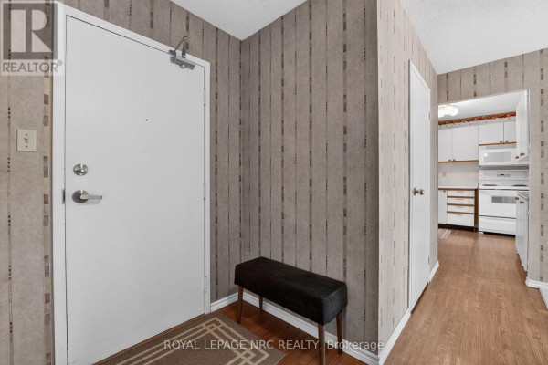 Bedroom - 302 - 7 Gale Crescent, St  Catharines, ON L2R7M8 Photo 4