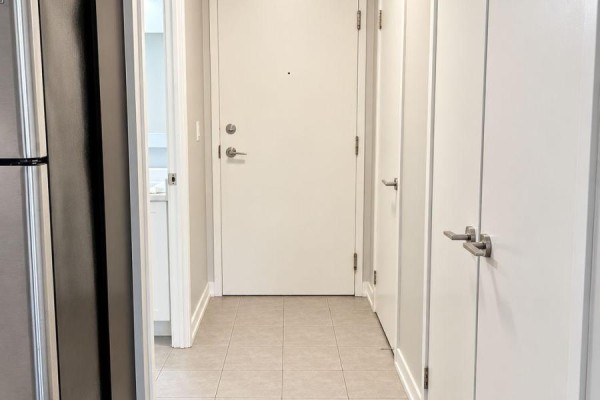 Den - 302 - 812 Lansdowne Avenue, Toronto, ON M6H4K5 Photo 4