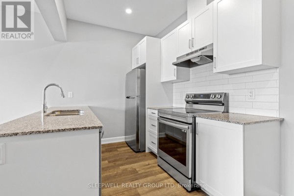 302 - 979 North Russell Road, Russell, ON K4R0L9 Photo 4