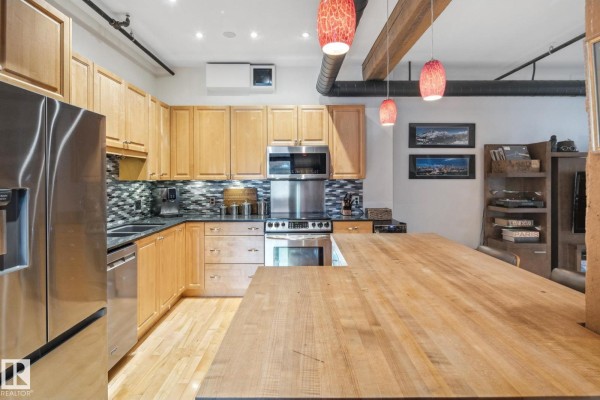 Den - #302 10169 104 St Nw, Edmonton, AB T5J1A5 Photo 5