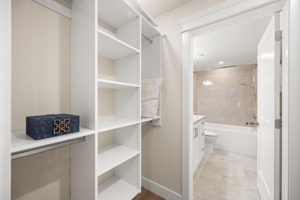 302 11063 Ravine Road, Surrey, BC V3T0R7 Photo 5