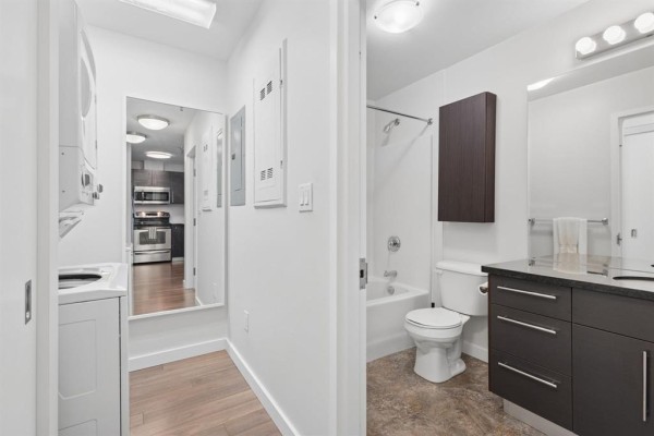 Eat in kitchen - 302 155 Sherbrook Street, Winnipeg, MB R3C2B5 Photo 2