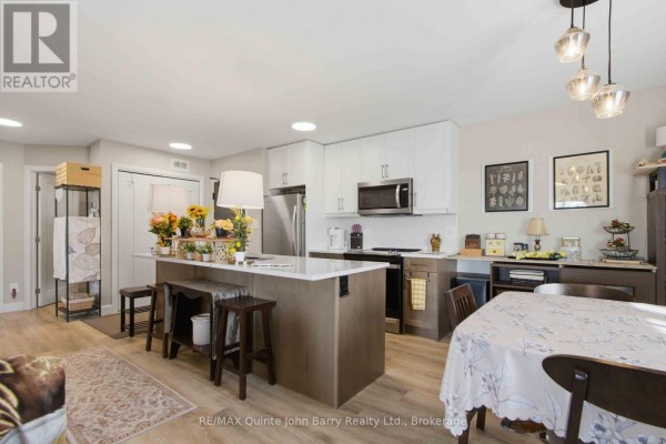 302-20 Hillside Meadow Drive, Quinte West, ON, photo 3