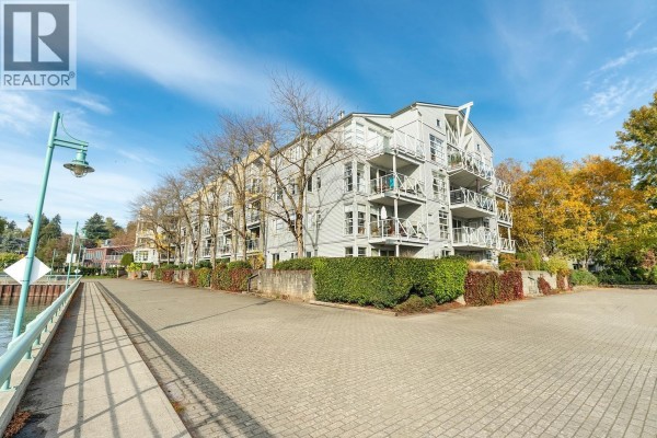 302 2020 E Kent Avenue, Vancouver, BC V5P4X5 Photo 2