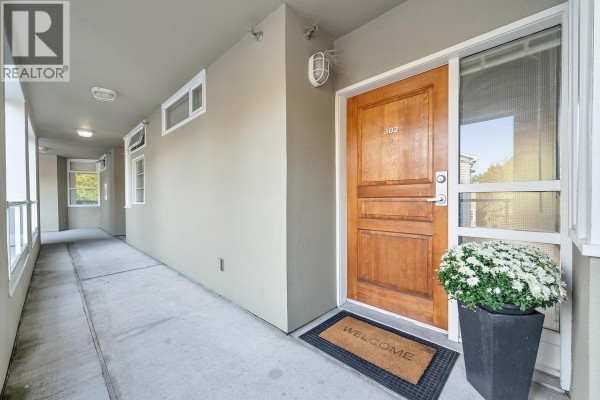 302 2020 E Kent Avenue, Vancouver, BC V5P4X5 Photo 3