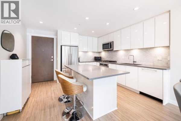 302 2651 Library Lane, North Vancouver, BC V7J0C1 Photo 2