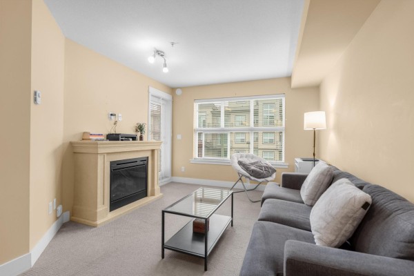302 30525 Cardinal Avenue, Abbotsford, BC V2T0A8 Photo 4